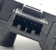 Load image into Gallery viewer, Reference image — HVAC air-door actuator 113800-3000, native detail: rectangular five-contact socket and locating features