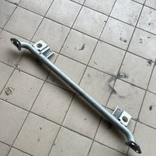 Laden Sie das Bild in den Galerie-Viewer, Mercedes-Benz Genuine OEM Radiator Mount Bracket / Cross Strut 1666200085 (A1666200085)