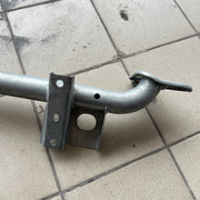 Laden Sie das Bild in den Galerie-Viewer, Mercedes-Benz Genuine OEM Radiator Mount Bracket / Cross Strut 1666200085 (A1666200085)