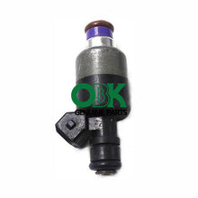 Görseli Galeri görüntüleyiciye yükleyin, Fuel injector for Buick Commercial Chassis Roadmaster Cadillac Fleetwood Pontiac Firebird 1994-1996 5.7L  17121068