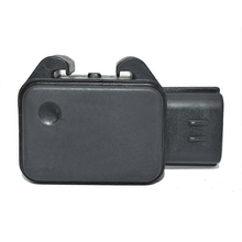 Load image into Gallery viewer, Reference image — MAP intake pressure sensor 18590-82C00, back face and mounting clips