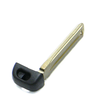 Load image into Gallery viewer, Reference image — 69515-52120 emergency key blade only; whole reference blade, oblique face and head view. No remote or chip shown.