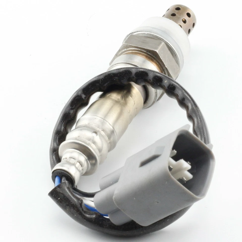 Reference image — front oxygen sensor 89465-50150, connector-facing assembly view showing four contacts and central divider