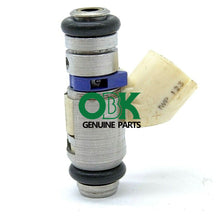 Load image into Gallery viewer, IWP123 Fuel injector for VW Golf IV Polo Bora Seat Ibiza III Leon Toledo II 1.6L