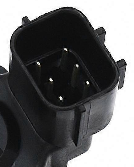Reference image: Native detail crop of the reference six-contact connector face and keyed housing — MD628109