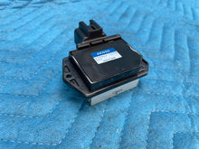 Load image into Gallery viewer, Rear Blower Motor Control Module 87165-28020 for Toyota / Lexus - 1 Piece - external reference image; supplied brand and condition must be confirmed