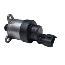Load image into Gallery viewer, 0928400632 - Opposite connector-side oblique detail (reference photo, not actual stock)