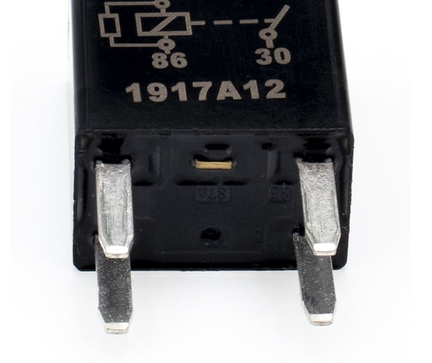 Automotive multi-purpose relay 13500114 — Terminal-end detail (reference image)