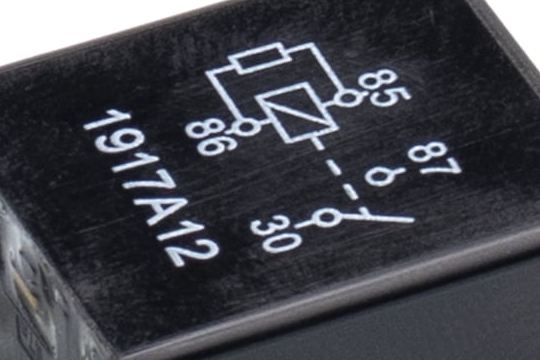 Automotive multi-purpose relay 13500114 — Native circuit and visible 1917A12 marking detail; not OE marking (reference image)