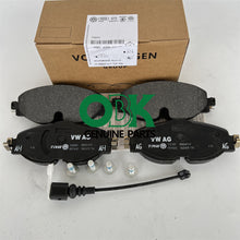 Görseli Galeri görüntüleyiciye yükleyin, 5Q0698151F VW Golf Passat TRW Brake Pads