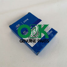 Görseli Galeri görüntüleyiciye yükleyin, Diesel engine glow plug for HYUNDAI / KIA 3671042021